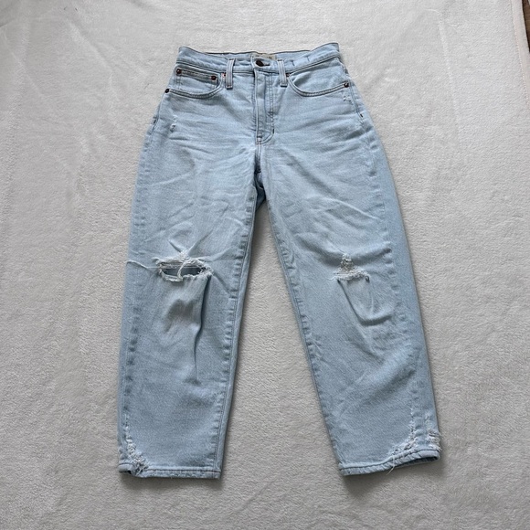 Madewell Petite Balloon Distressed Jeans in Baleberry Wash Size 25 Petite - Picture 2 of 12